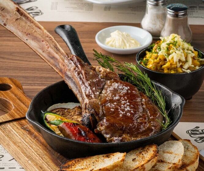 هتل Puerto Pacifico Guayaquil Airport