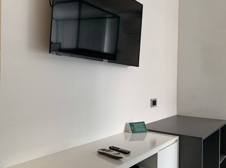 هتل Puerto Pacifico Guayaquil Airport