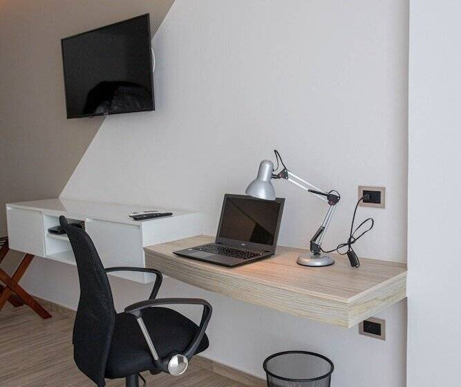 هتل Puerto Pacifico Guayaquil Airport