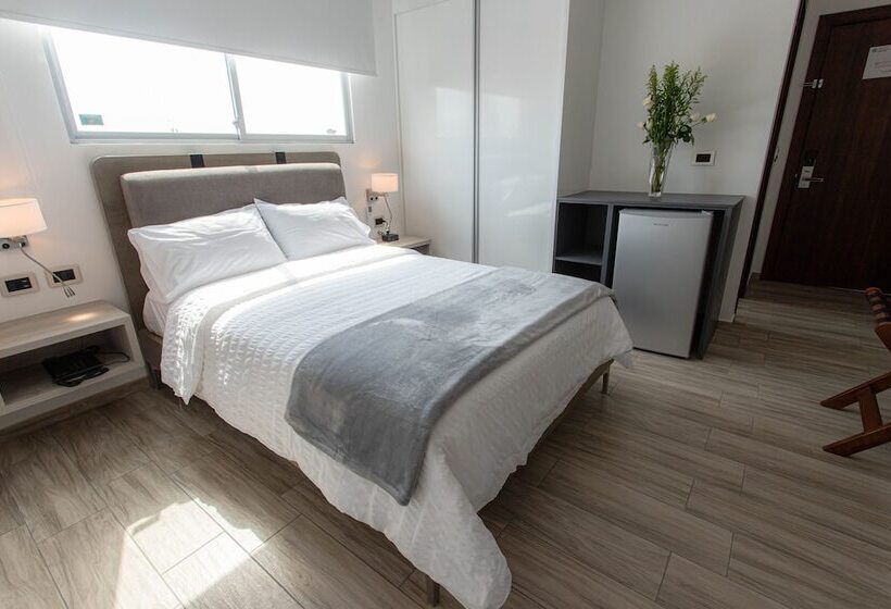 هتل Puerto Pacifico Guayaquil Airport