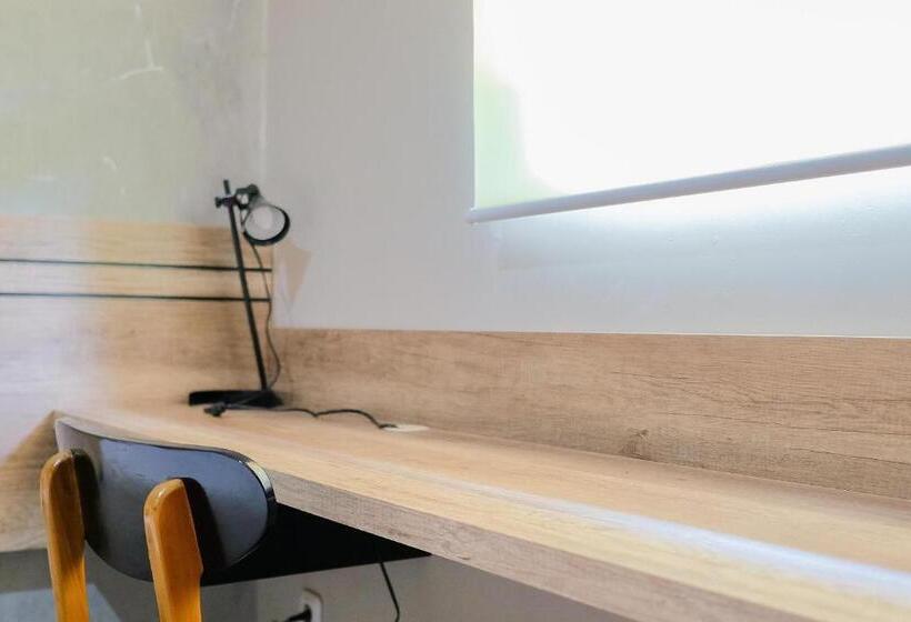 酒店 Reddoorz  Near Trans Studio Mall Cibubur 3