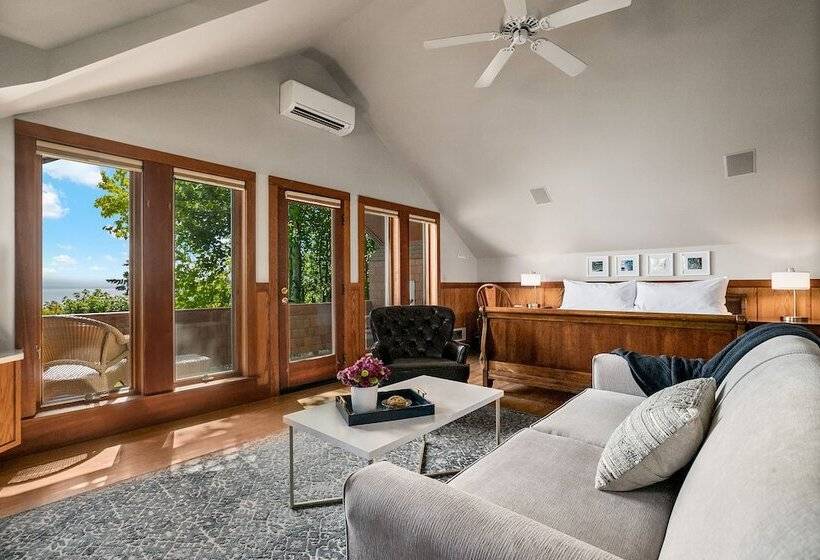 فندق Saratoga Inn