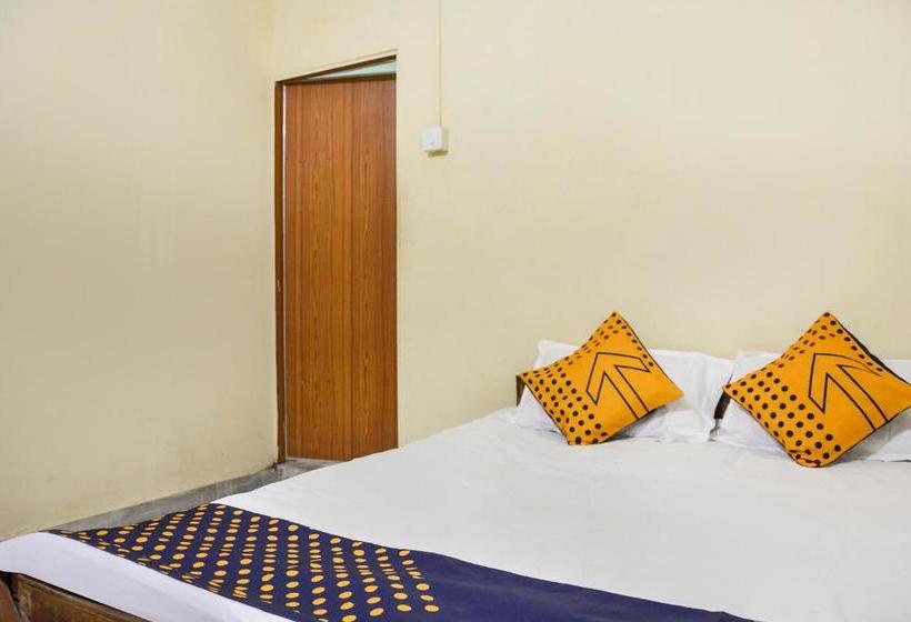 ホテル Spot On 76575 Tulsi Guest House