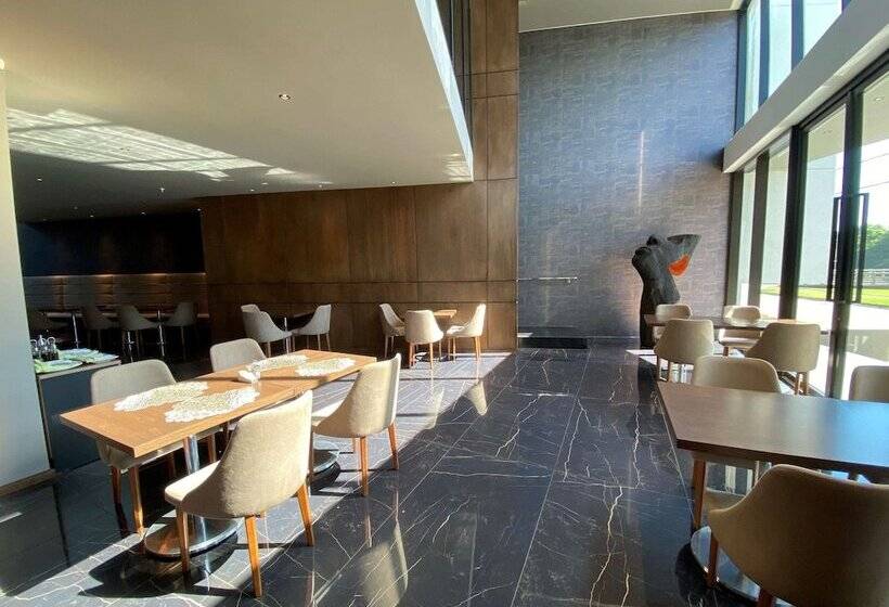 هتل Swissôtel Santa Cruz De La Sierra