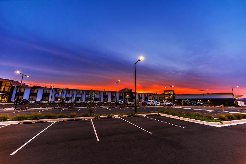 هتل The Remington Orange