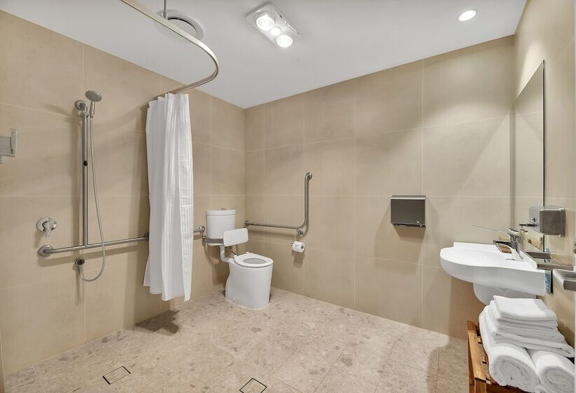 هتل The Remington Orange