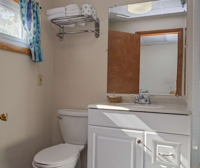 Kebek 3 Oceanside Motel