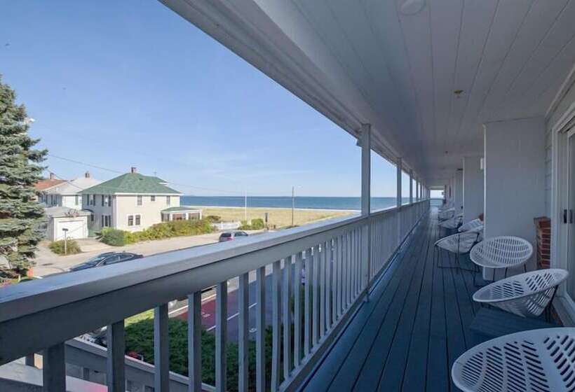 Kebek 3 Oceanside Motel