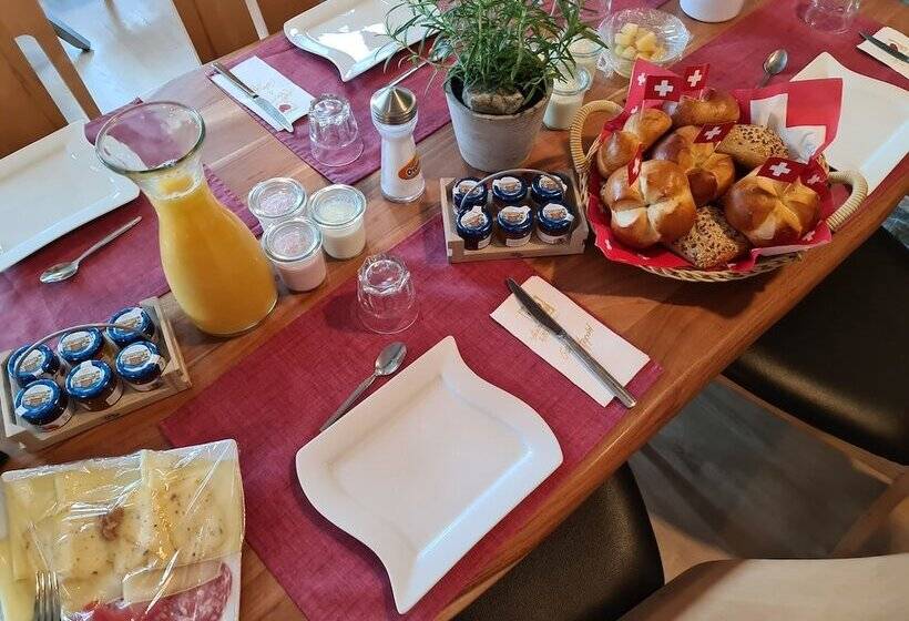 Мотель Grischalodge Das Hotel Mit Bergblick Seit 1929   Bitte Beachten Sie Beim Buchen Auf Die Zimmerkatego