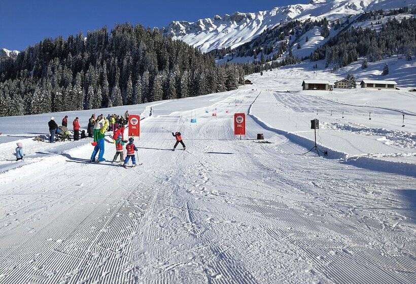 Мотель Grischalodge Das Hotel Mit Bergblick Seit 1929   Bitte Beachten Sie Beim Buchen Auf Die Zimmerkatego