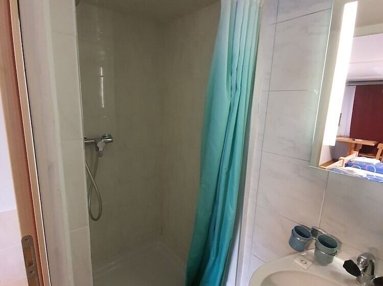 Мотель Grischalodge Das Hotel Mit Bergblick Seit 1929   Bitte Beachten Sie Beim Buchen Auf Die Zimmerkatego