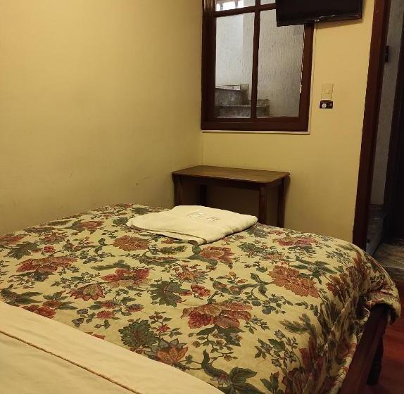 بنسيون Hostal Amancay