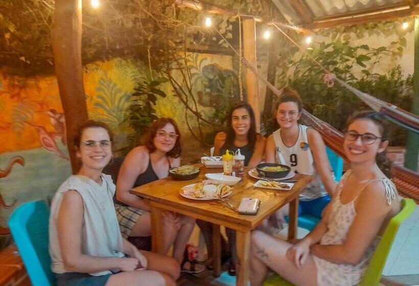 پانسیون Hostal Baruch