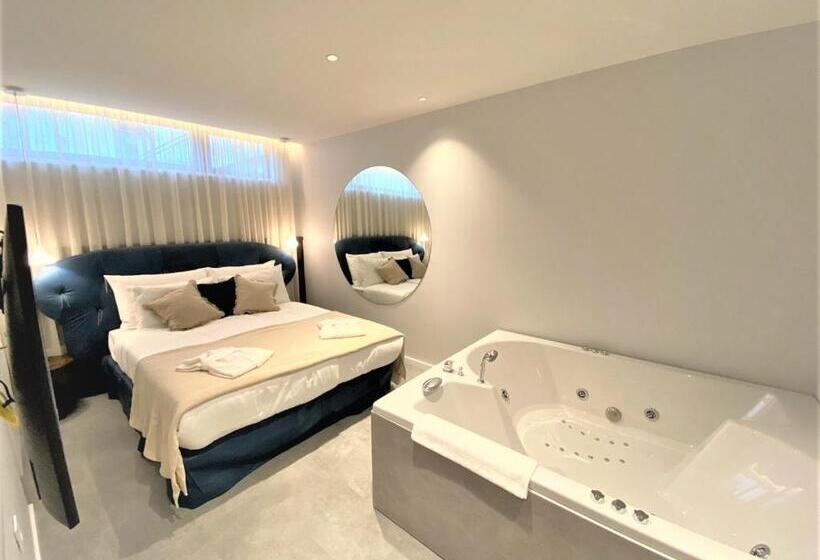 پانسیون Korpa Deli Rooms Spa