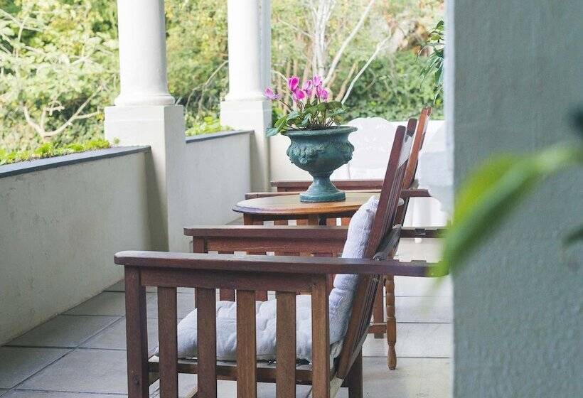 펜션 One Of Our Top Picks In Pretoria  Lovely Spacious Room With Breakfast