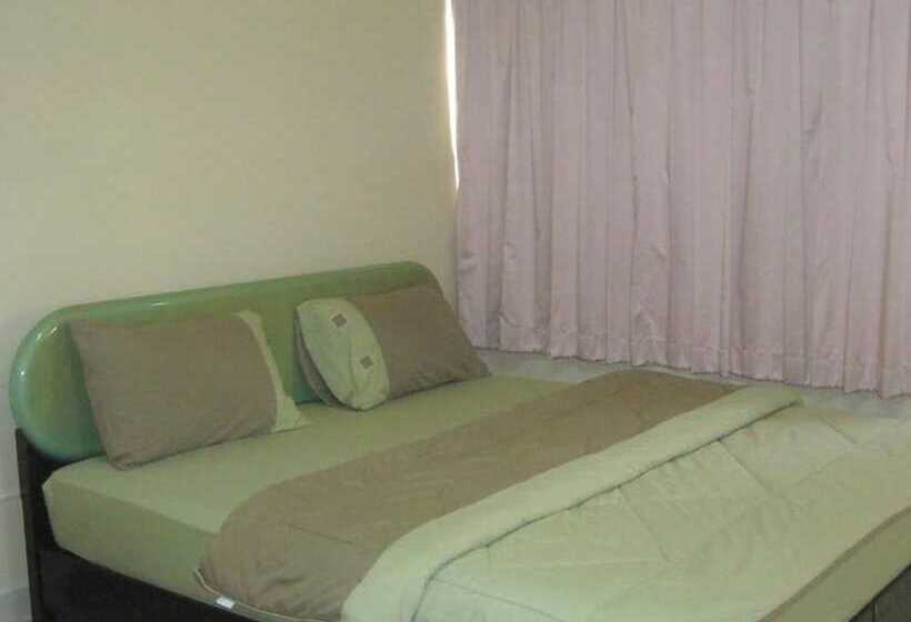 펜션 Room In Bb Poppular Palace Don Mueang Bangkok