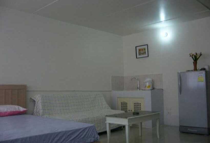 پانسیون Room In Bb   Poppular Palace Don Mueang Bangkok