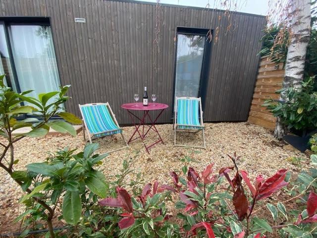 膳宿费 Studio De Jardin Le Temps D Une Pause Jusqu à 4 Personnes En Face Du Beaujolais   Climatisation Et B