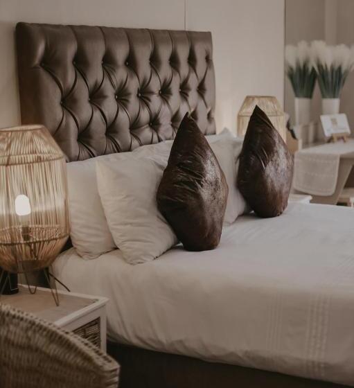 بنسيون Villa Rose Guesthouse & Venue