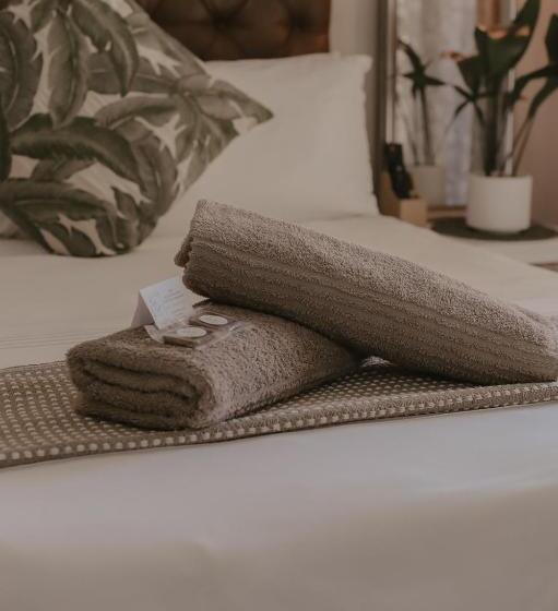 بنسيون Villa Rose Guesthouse & Venue