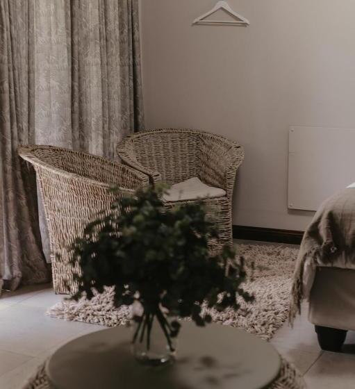 بنسيون Villa Rose Guesthouse & Venue