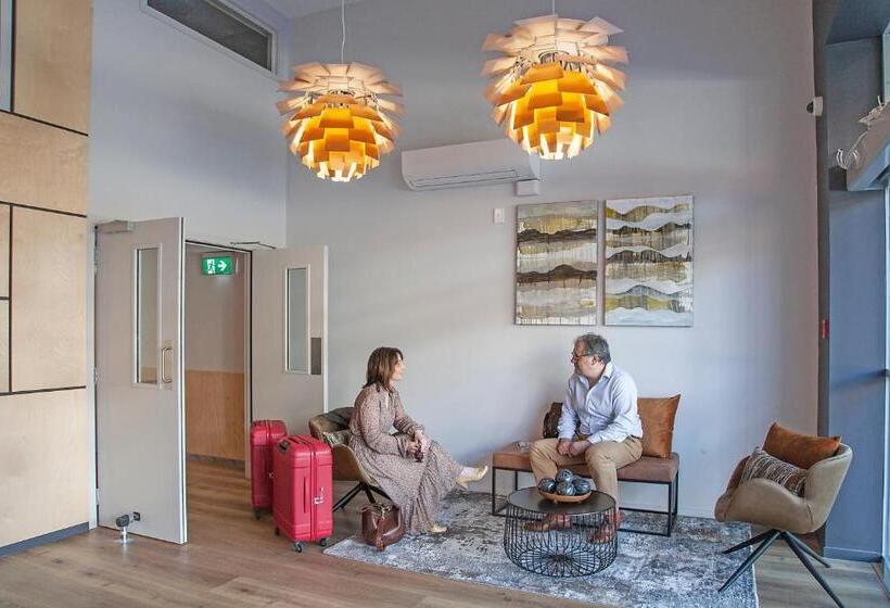 Sojourn Apartment Hotel   Riddiford