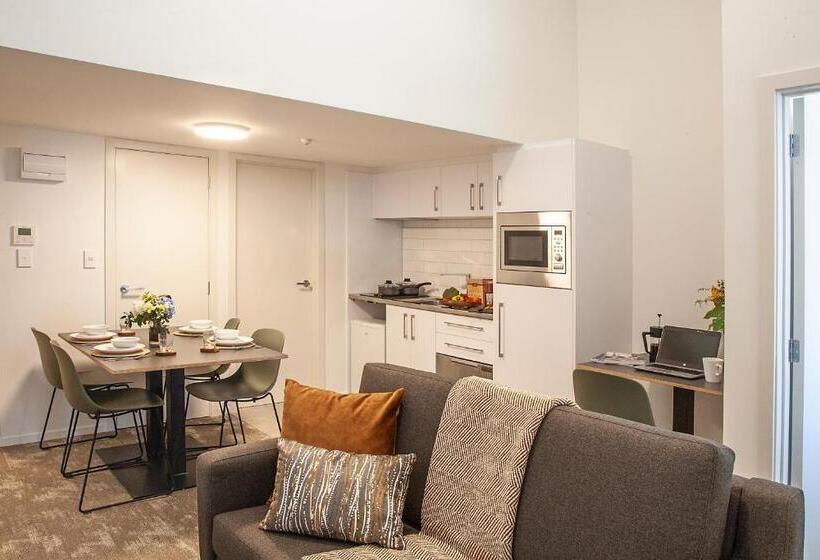 Sojourn Apartment Hotel   Riddiford