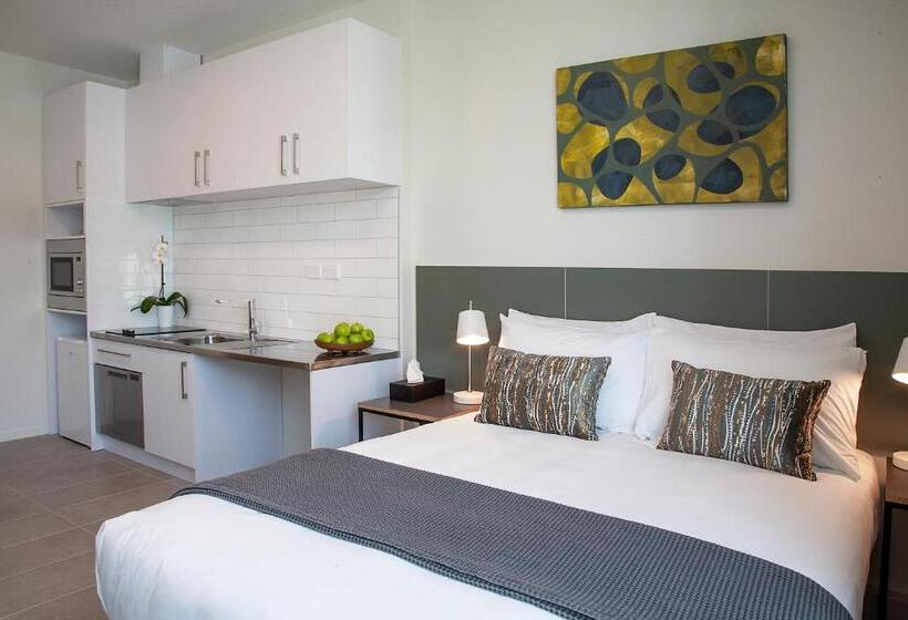 Sojourn Apartment Hotel   Riddiford