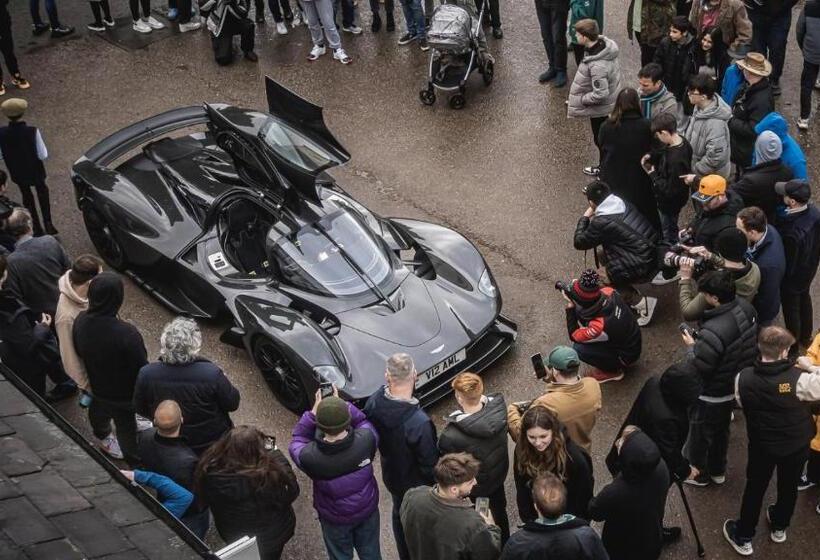 הוסטל Caffeine&machine