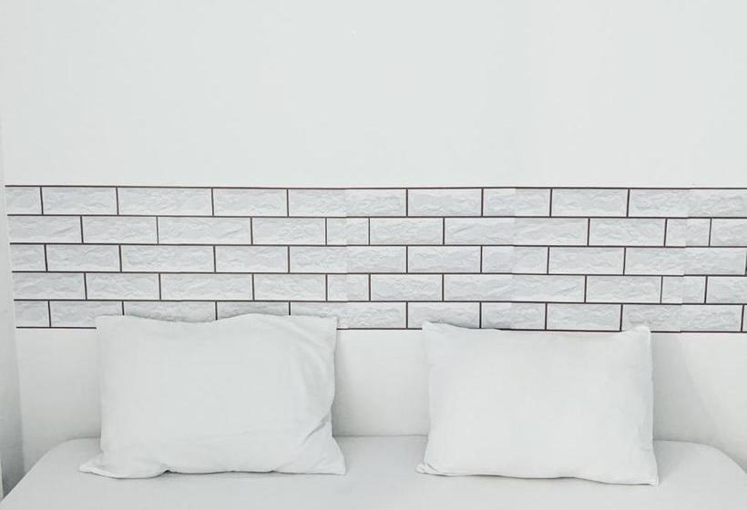 호스텔 Fafan Budget