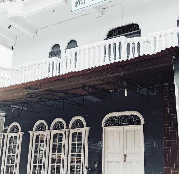 호스텔 Fafan Budget