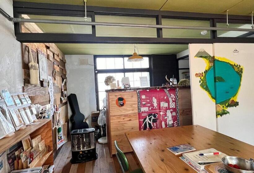 הוסטל Toyako Guest House Ponkotan