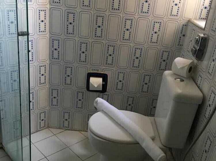 Binder Hotel Mogi Guaçu