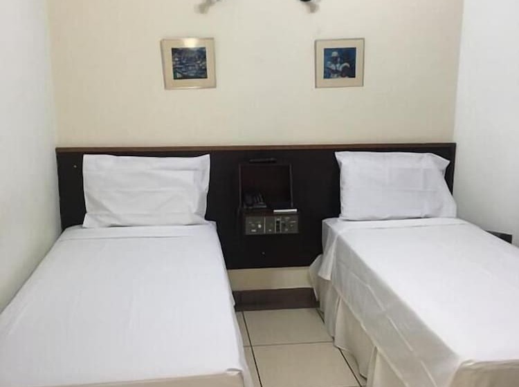 Binder Hotel Mogi Guaçu