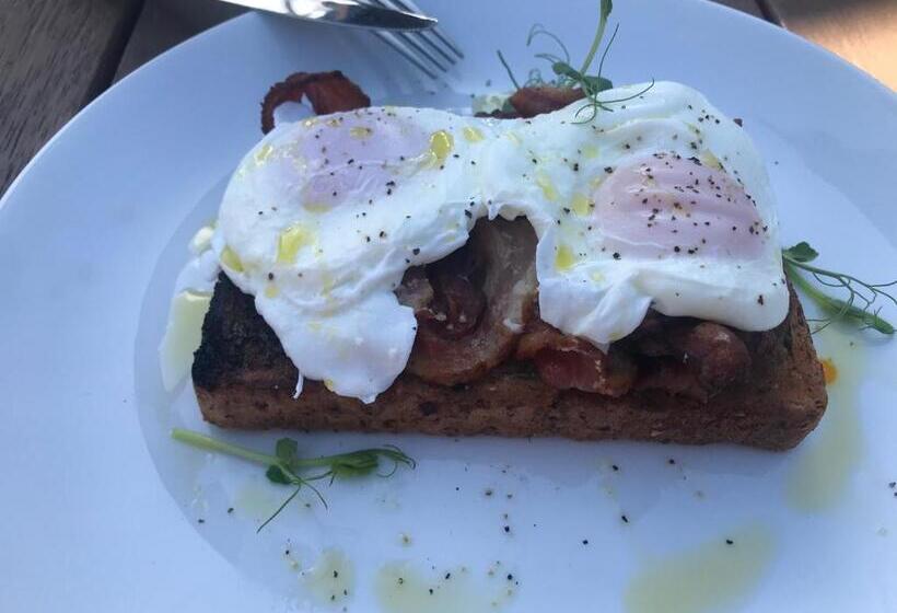 Century House B & B Flatlette