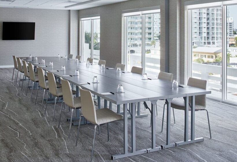 Ac Hotel By Marriott Fort Lauderdale Beach