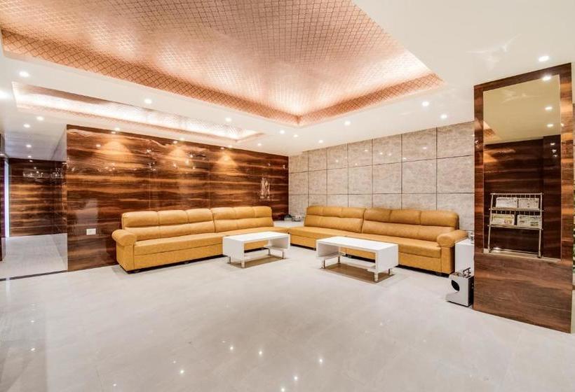 בית מלון כפרי Fab Svr And Banquet