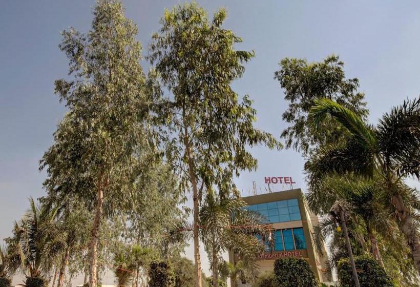 호텔 Capital O76267 The Grand Imperial Restaurant &