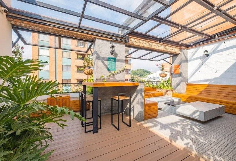 هتل Casa Santafe   Coliving