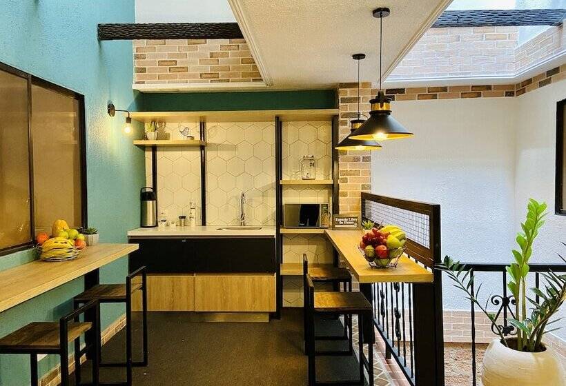 فندق Casa Santafe   Coliving