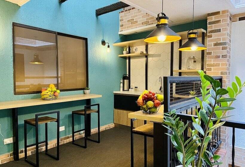 فندق Casa Santafe   Coliving