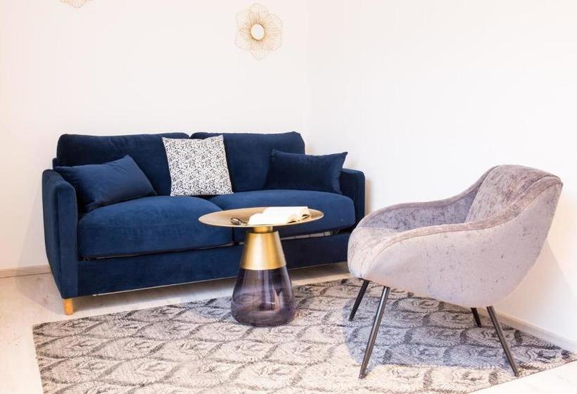 Отель Château Du Rollin Orléans   La Chapelle St Mesmin