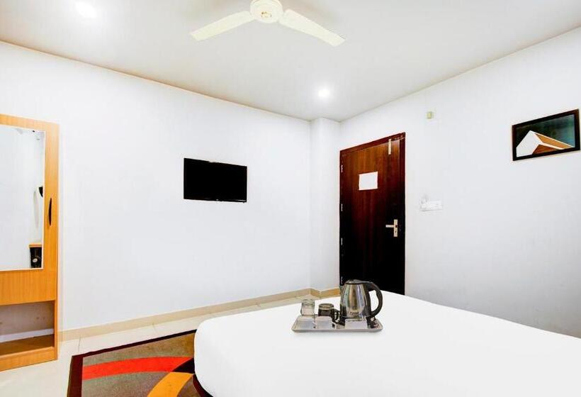 هتل Townhouse Volga Homes