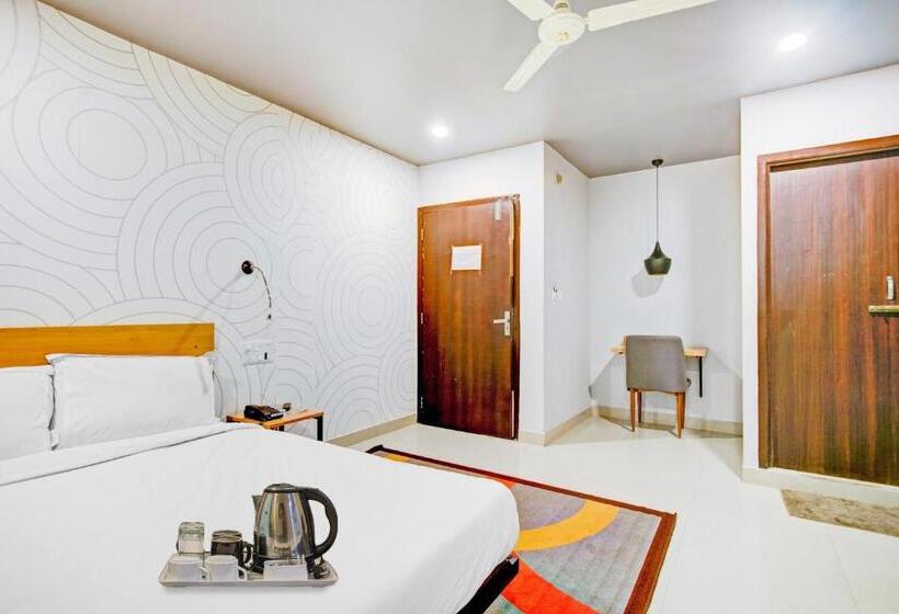 هتل Townhouse Volga Homes