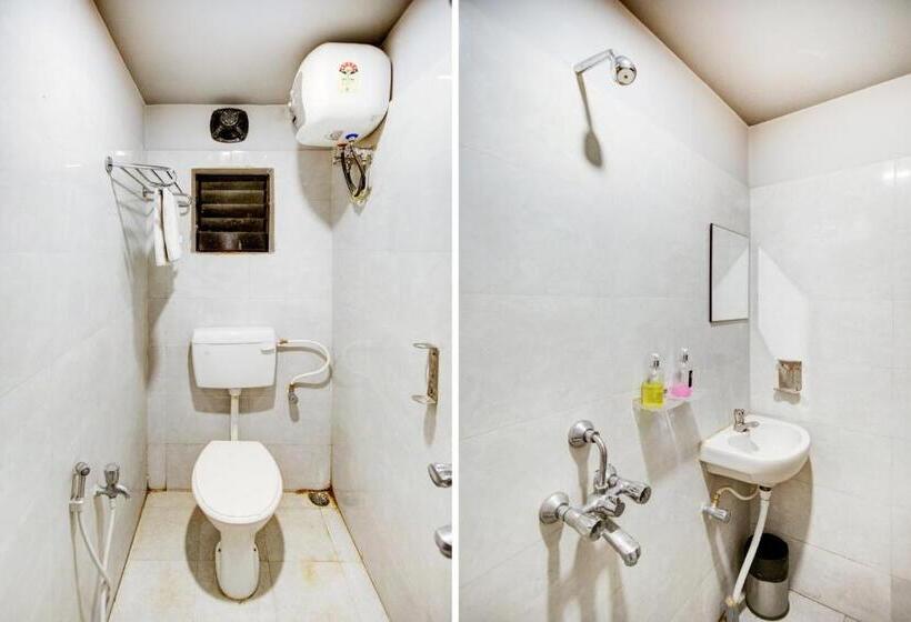 هتل Townhouse Volga Homes