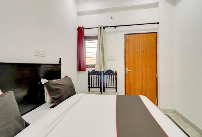 ホテル Collection O Bj Residency Near Botanic Garden Of Indian Republic