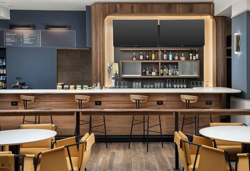 فندق Courtyard By Marriott Indianapolis Plainfield