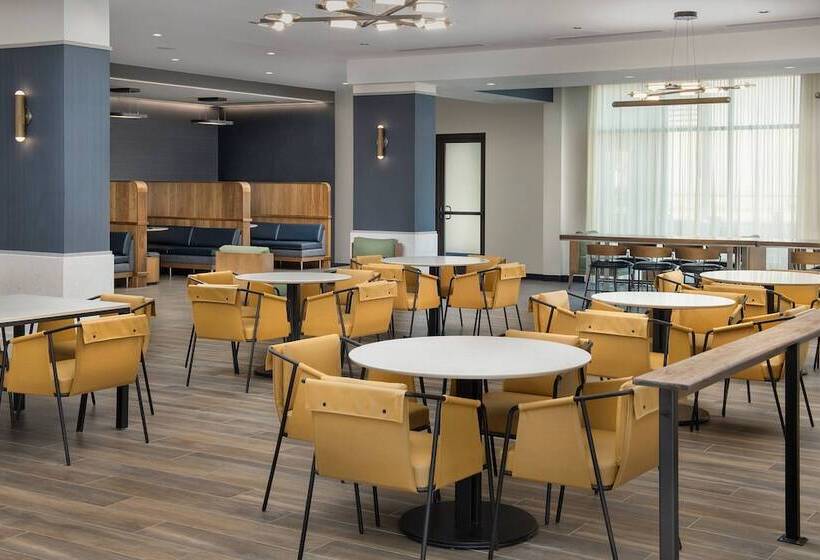 فندق Courtyard By Marriott Indianapolis Plainfield