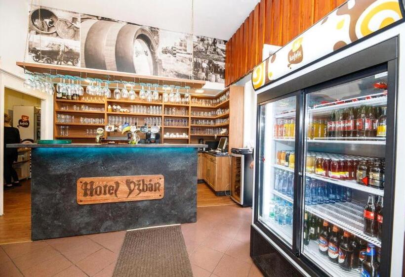 בית מלון כפרי Džbán