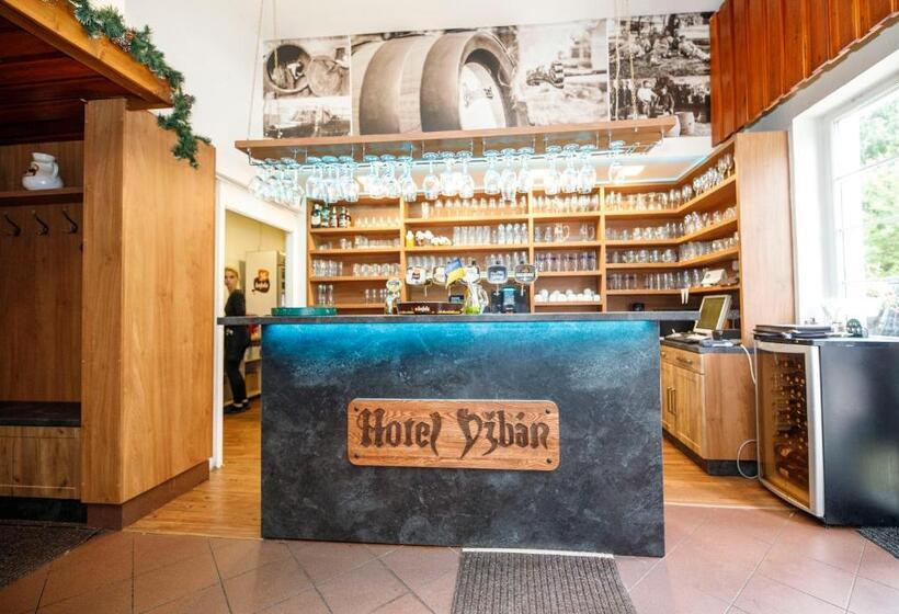 בית מלון כפרי Džbán